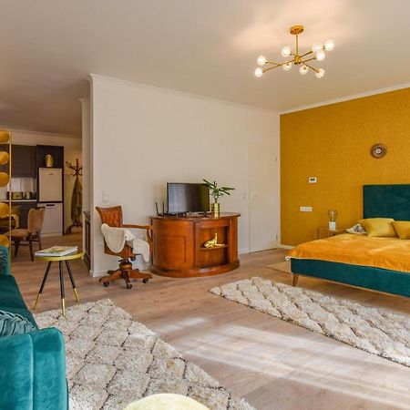 Koenigin Apartman Pécs Exterior foto