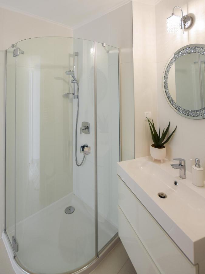 Koenigin Apartman Pécs Exterior foto
